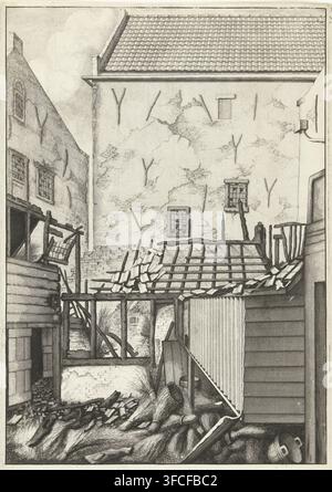 Burned-out bakery on Vlooienburg, 1682, print, Ruin of a bakery on Vlooienburg in Amsterdam, caught fire and extinguished on April 13, 1682. Plate 20 in the reprint of the Brandspuitenboek by Jan van der Heyden from 1735., printmaker, Northern Netherlands, paper, etching, engraving, etching and engraving, proof print, height 305 mm x width 208 mm, Person, Jan van der Heyden, fire-extinguishing equipment, on fire, ablaze, Amsterdam, Vlooienburg, Period, 1682-04-13., A narrow courtyard scene framed by tall buildings, with a large tiled roof at the top and a worn plaster wall showing patches and Stock Photo