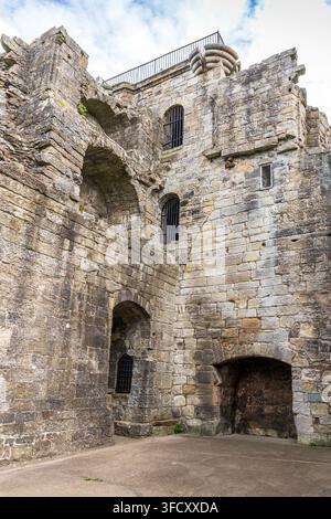 Great fireplace and banqueting hall of Crookston Castle. Crookston Castle is a ruined medieval castle in the Pollok area of Glasgow, Scotland. Stock Photo
