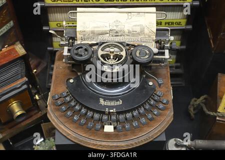 Vintage Hammond Mechanical Typewriter - concept communication, social media, literacy, writing, journalism, news Stock Photo