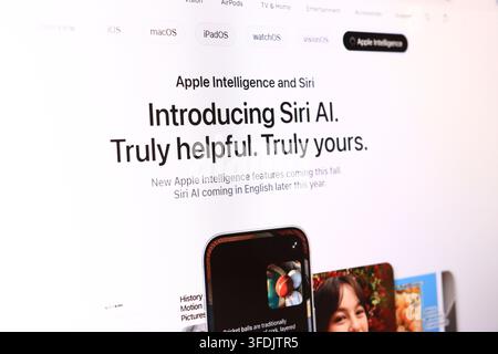Computer screen displaying webpage of technology company announcing new artificial intelligence voice assistant features. AI virtual assistant introdu Stock Photo