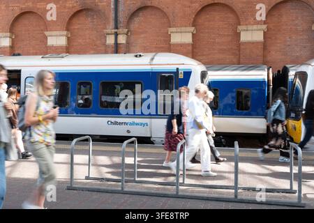 London Marylebone Station, England, September 01 2026 - blurred passengers walk past Chiltern Railways train with logo Stock Photo