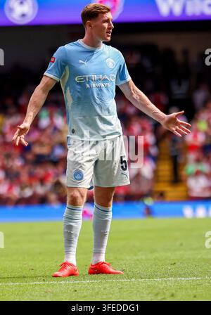 Elliot Anderson of Manchester City on the ball during the UEFA ...