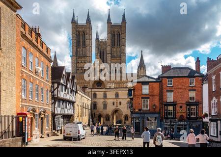 View along Castle Hill in Lincoln, UK looking towards Lincoln Cathedral Stock Photo