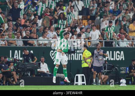 Troy Parrott (Real Betis) during the LaLiga EA Sports match between ...