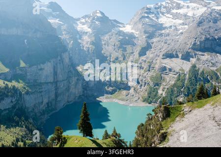 Discover the stunning landscapes of Oeschinensee in Kandersteg ...