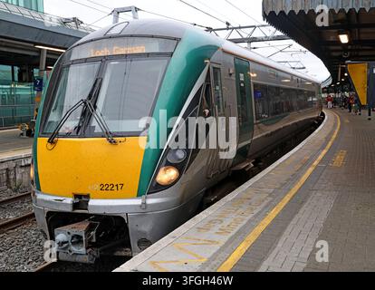 Iarnród Éireann Class 22000 InterCity Railcar at Dublin Connolly for the Wexford line, Ireland. Stock Photo