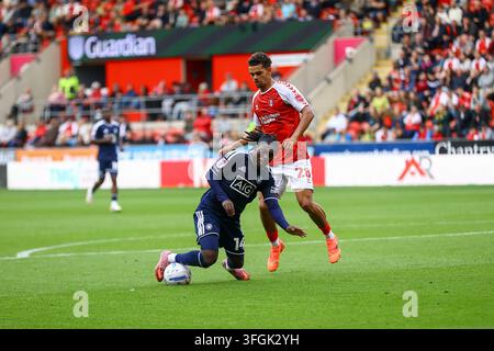 Salford City #14 Abraham Odoh & Walsall FC #7 Tai Sodje battle for the ...