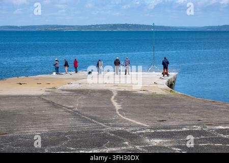 Crozon, Le Fret (Brittany, north-western France): small fishing village of Le Fret, on the edge of the southern coastline of the Brest harbor, on the Stock Photo
