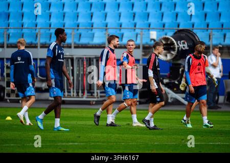 from left: Louis Lemke, Miro Muheim (HSV Hamburg) Hamburg, October 4 ...