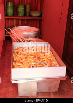 Seoul, South Korea - March 30, 2024: Gyeongbokgung Palace, tteokbokki Stock Photo