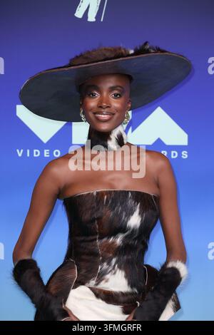 Music Colour In Madisin Rian attends the 2026 MTV Video Music Awards (VMAs) at Peacock ...