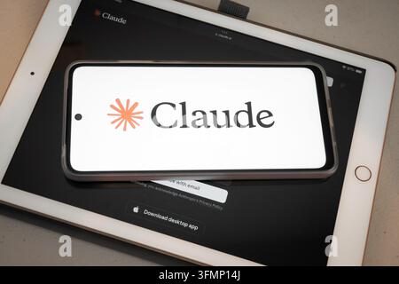 Mexico city, mexico, 05 29 2026, claude artificial intelligence chatbot interface displaying on a mobile device and tablet Stock Photo