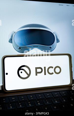 Mexico city, mexico, 06 27 2026, pico vr headset displaying on a screen with the company logo on a smartphone Stock Photo