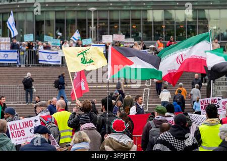 Oslo 20261007. Palestine demonstration in front of Jernbanetorget on ...