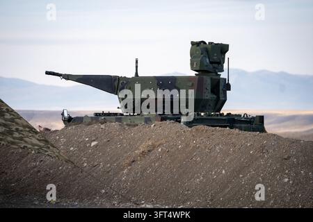 Turkey Rocket Ranges A Turkish KORKUT 35mm self-propelled anti-aircraft gun system sits in a ...