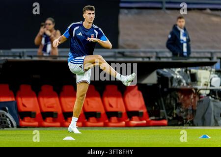 ROTTERDAM - Como defender Jacobo Ramón, Feyenoord forward Nacho Ferri ...