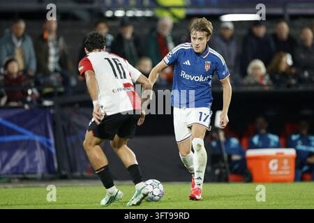 ROTTERDAM - Jesús Rodríguez of Como 1907 during the UEFA Champions ...
