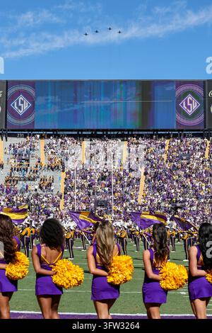 Fly Over Wire Arduino BATON ROUGE, LA - OCTOBER 17: Malachi Thomas #12 of the LSU Tigers ...