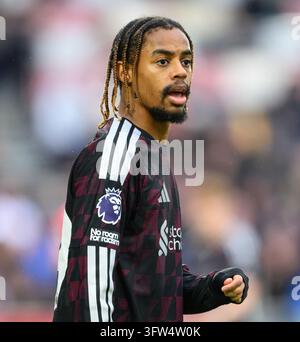 Liverpool, UK. 17th Oct, 2026. Kiernan Dewsbury-Hall of Everton in the ...