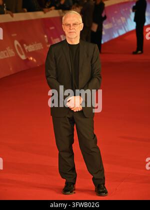 Red Carpet cast film “noi, un po? meglio” al Roma Film Festival 2026 ...