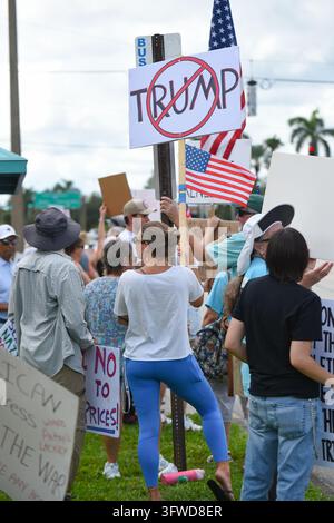 No Kings protests take place on Okeechobee Blvd in West Palm Beach ...