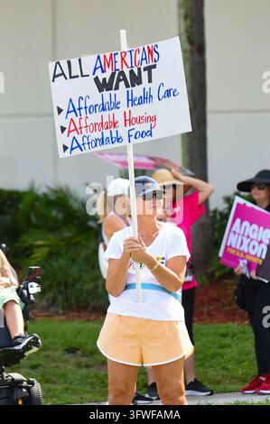 No Kings protests take place on Okeechobee Blvd in West Palm Beach ...