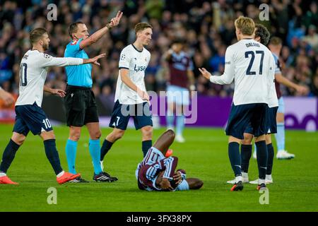 Birmingham, England 20261021. Vikings Kristoffer Askildsen and Jesper ...