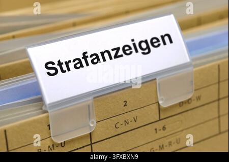 Versicherung Der Reiter von einer Hängeregistratur für Akten und ...