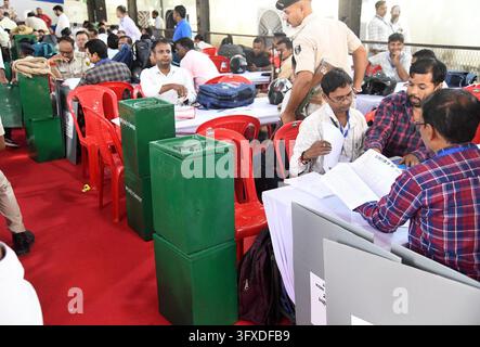 Constituency Example PATNA, INDIA - OCTOBER 22: Polling officials carrying ballot boxes from ...