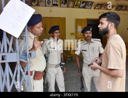Constituency Example PATNA, INDIA - OCTOBER 23: Voters standing in queue for casting their ...