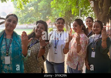 Constituency Example NOIDA, INDIA - OCTOBER 23: Eligible electors casting their votes during ...