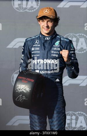 pole position KIMI ANTONELLI Andrea (ita), Mercedes AMG F1 Team W16 ...