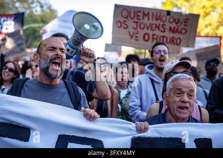 Set Credit Limit Example Lisbon, Portugal. 24th Oct, 2026. Protesters hold up signs and shout ...