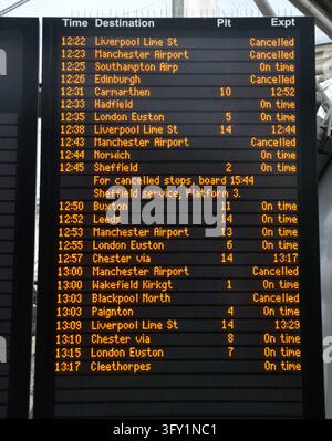 Easyjet Train Manchester Manchester, England, 25th October 2026. Mason Mount of Manchester ...