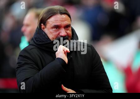 Intonation Example Picture Leeds United manager Daniel Farke throws to match ball back onto the ...