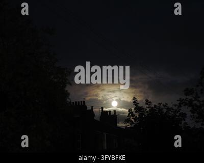 Full Moon Release Examples Sheerness, Kent, UK. 26th Oct, 2026. Slimer's Halloween House in ...
