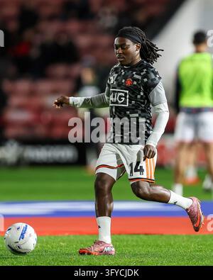 Salford City #14 Abraham Odoh & Walsall FC #7 Tai Sodje battle in the ...