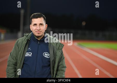 Burak Bahar (SSV Jeddeloh II, trainer [coach]) SSV Jeddeloh II vs ...