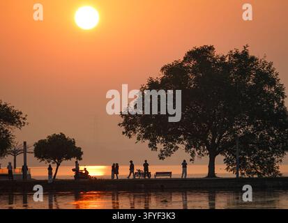 (261027) -- WUHAN, Oct. 27, 2026 (Xinhua) -- A staff member remotely ...