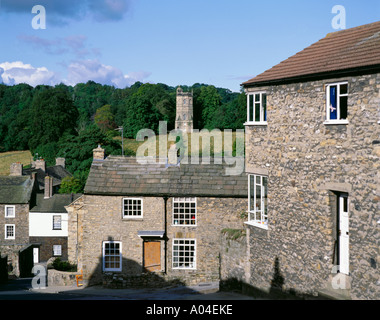 Culloden Tower seen over stone houses, Richmond, North Yorkshire, England, UK. Stock Photo