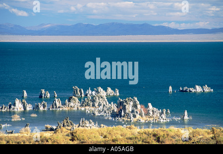 Mono Lake, California, USA. Tufa formations exposed due to lowering of original water level in Mono Lake, now a water reservoir Stock Photo