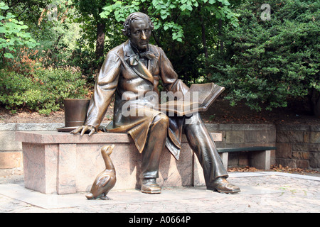 Bronze statue of Hans Christian Anderson, in Central Park, New York Stock Photo