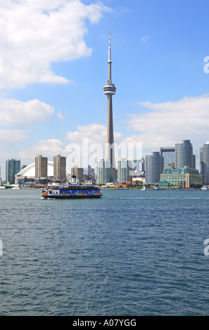 Toronto, Ferry Crossing To Toronto Islands Stock Photo