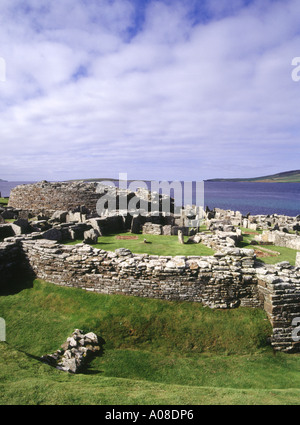 dh Gurness Iron age broch EVIE ORKNEY Defensive fortifications ruins british prehistoric settlement britain heritage Stock Photo