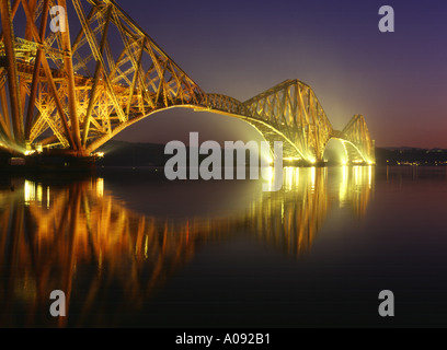 dh Railway Bridge Scotland FORTH BRIDGE FIFE Victorian Cantilever steel Firth of Forth river dusk night iconic rail bridges