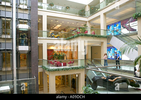 Sankt Petersburg, Einkaufscenter Wladimirski Passage Shoppingcenter Stock Photo