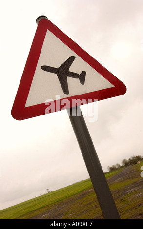 Airport warning sign, red triangle airport traffic sign, airplane Stock ...