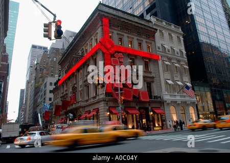 Cartier Store Front, 5th Avenue, NYC Stock Photo - Alamy