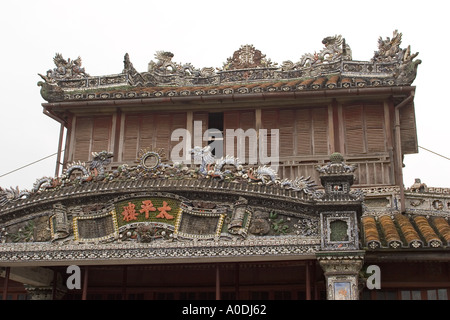 Vietnam Hue Citadel the Imperial Enclosure Emperors reading room Thai Binh Lau architectural detail wooden construction Stock Photo