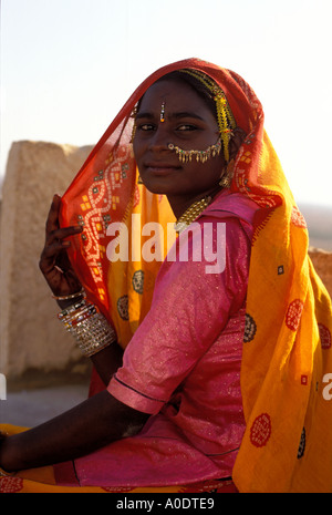 Portrait of a Beautiful Bopa gypsy nomadic woman of Rajasthan ...